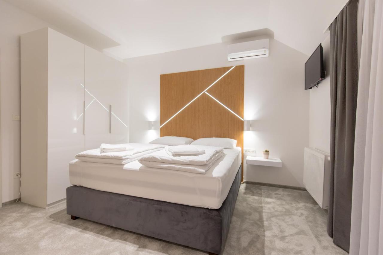 Apartmani I Sobe Pejacevic Осиек Екстериор снимка