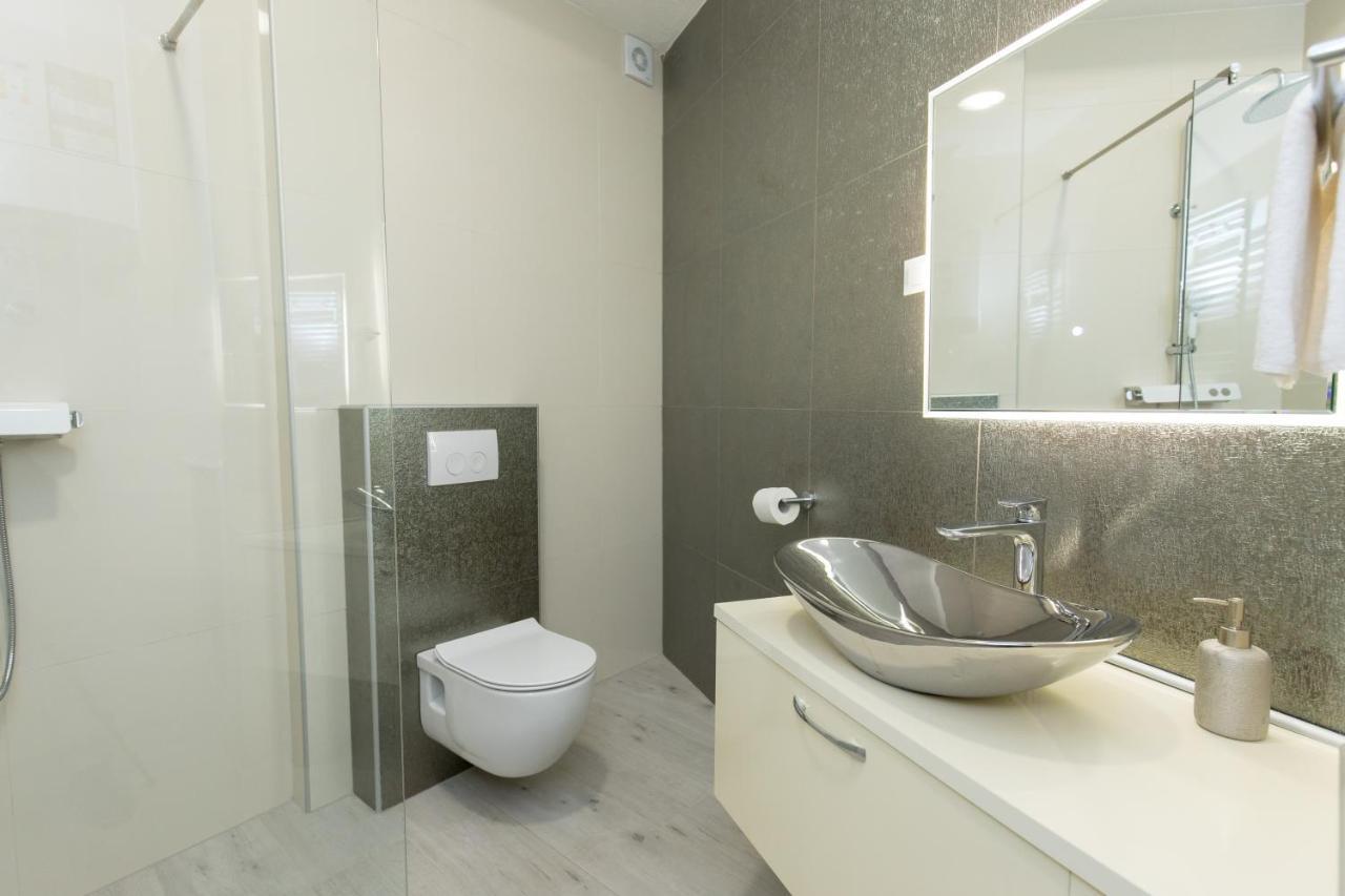 Apartmani I Sobe Pejacevic Осиек Екстериор снимка