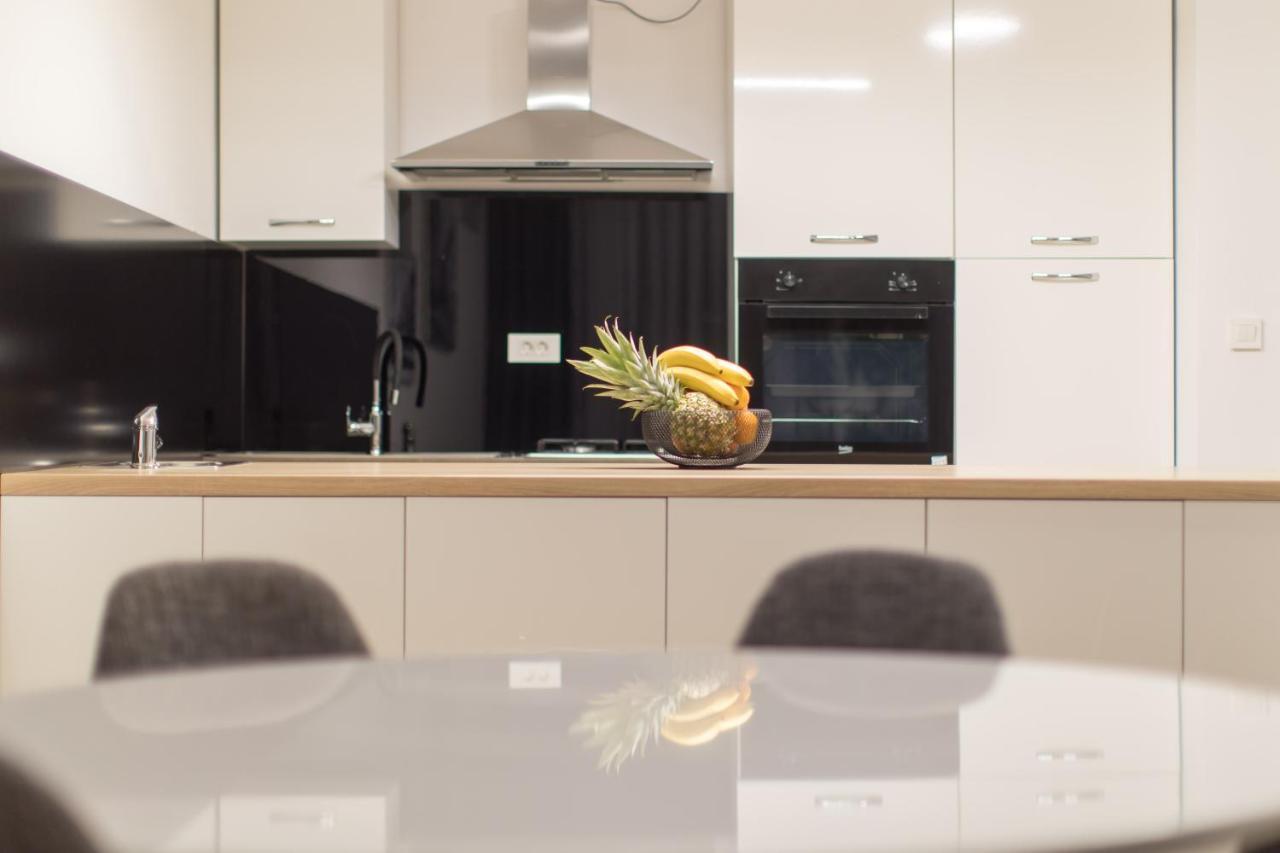 Apartmani I Sobe Pejacevic Осиек Екстериор снимка