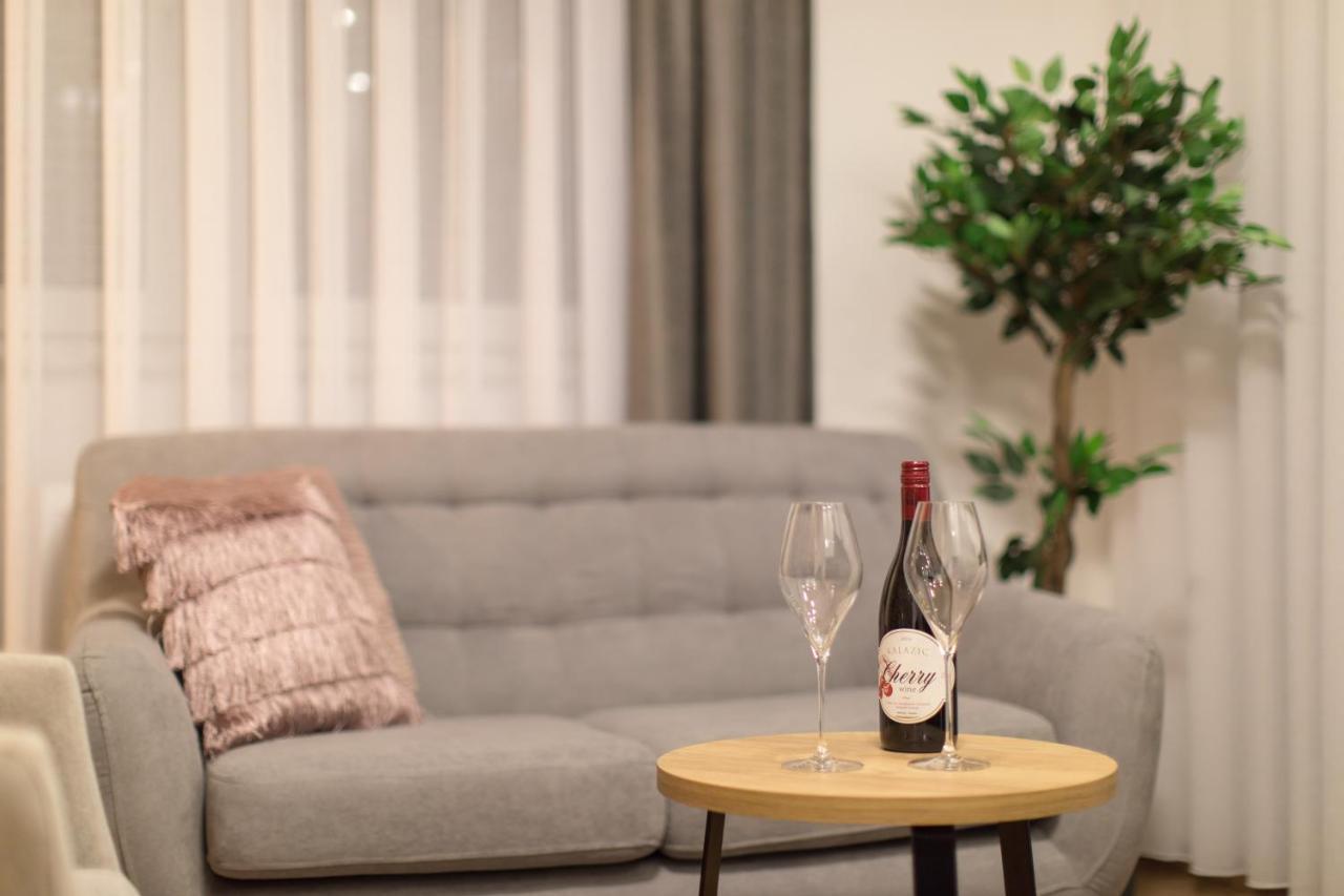 Apartmani I Sobe Pejacevic Осиек Екстериор снимка